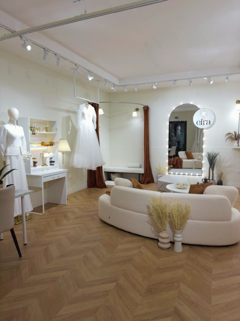 Showroom privé EIRA à Villeneuve-le-Roi — photo 2